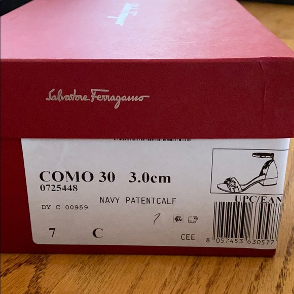 Salvatore Ferragamo Navy COMO 30 Sandals NWT - Picture 4 of 4